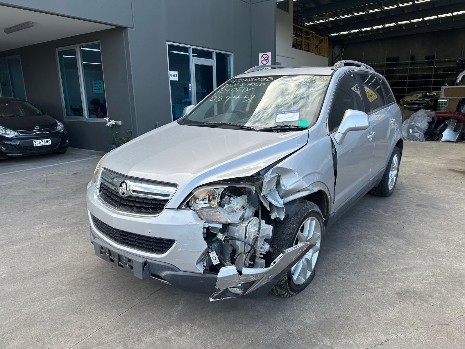 HOLDEN CAPTIVA 5 CG 11/2009-06/2018 REAR BUMPER BAR WITH PARK SENSOR TYPE - Image 4