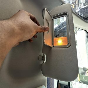 HOLDEN CAPTIVA CG 09/2006-02/2011 RIGHT SIDE SUN VISOR WITH LIGHT TYPE