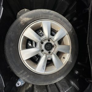 HOLDEN COMMODORE VE 08/2006-05/2013 LEFT FRONT WHEEL ALLOY FACTORY 17IN BERLINA