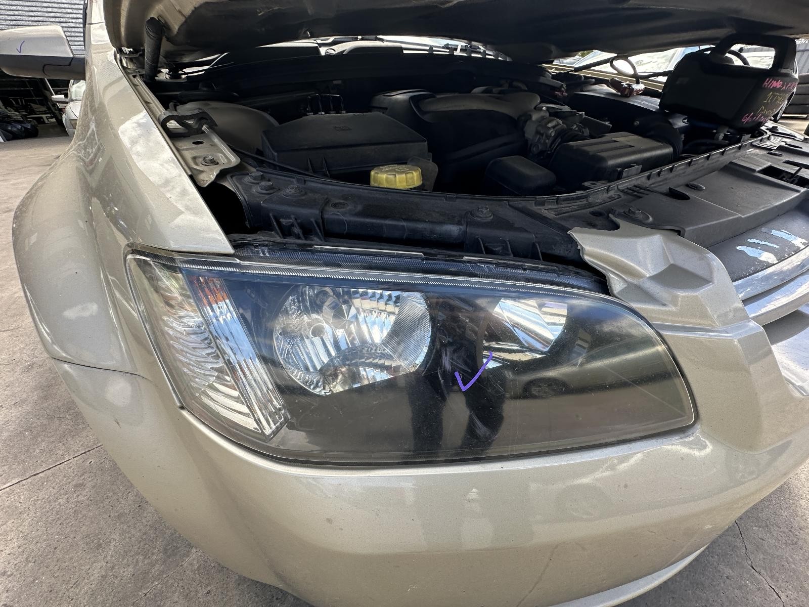 HOLDEN COMMODORE VE SI 08/2006-08/2010 RIGHT HEADLAMP P/N 92155434 92216561