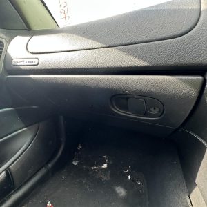 HOLDEN COMMODORE VY1-VZ 10/2002-09/2007 GLOVE BOX