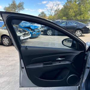 HOLDEN CRUZE JG-JH 03/2009-01/2017 LEFT FRONT INNER DOOR HANDLE