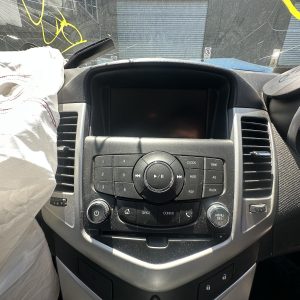 HOLDEN CRUZE JH 03/2011-01/2017 HEAD UNIT NON SATELLITE NAVIGATION TYPE 23476257