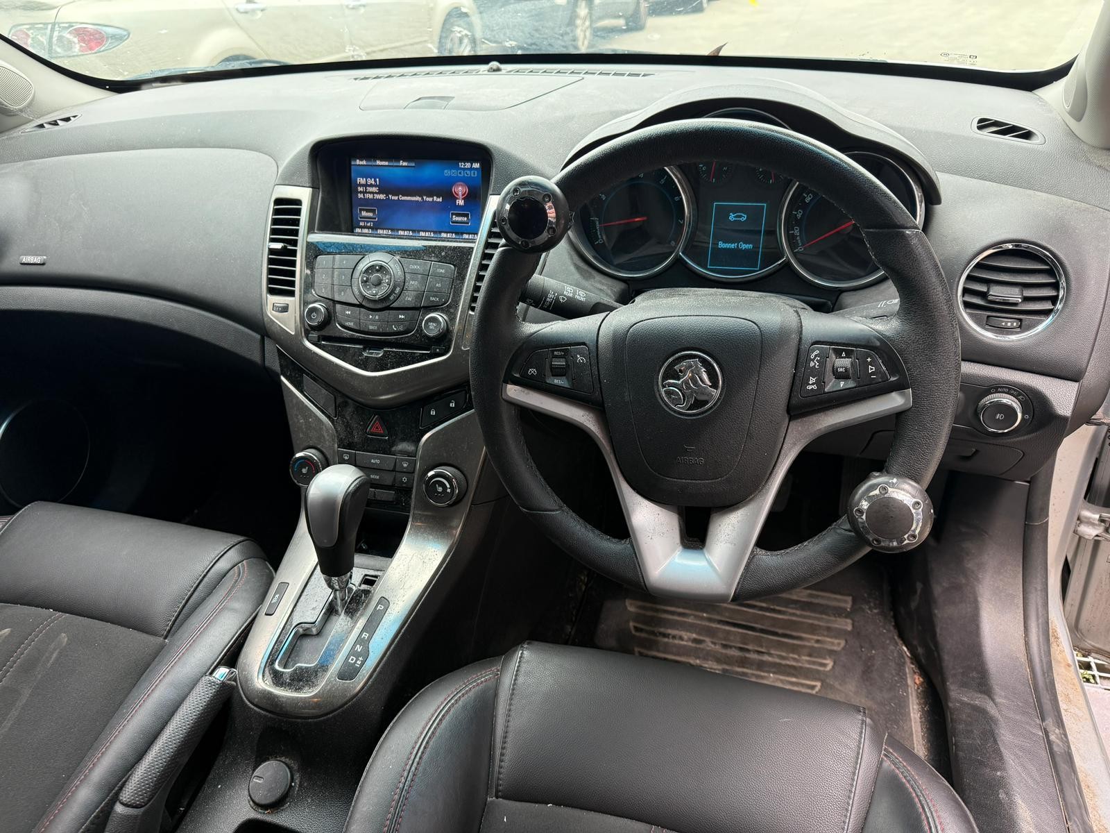 HOLDEN CRUZE JH 03/2011-01/2017 LEFT FRONT SEAT LEATHER HATCHBACK - Image 5