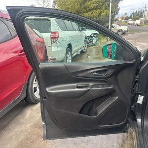 HOLDEN EQUINOX EQ 09/2017-12/2020 LEFT FRONT POWER WINDOW SWITCH