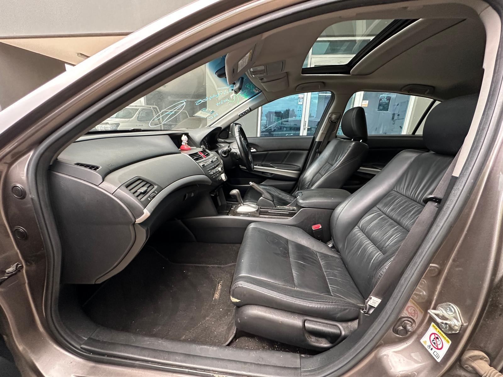 HONDA ACCORD 8TH GEN 02/2008-05/2013 RIGHT REAR DOOR TRIM LEATHER BLACK VTi-L - Image 7