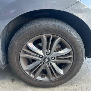 HYUNDAI IX35 LM SERIES 10/2013-01/2016 RIGHT FRONT WHEEL ALLOY FACTORY 17X6.5IN