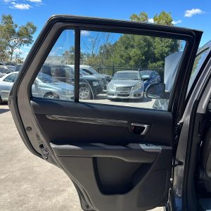HYUNDAI SANTA FE CM 11/2005-06/2012 LEFT REAR INNER DOOR HANDLE SILVER