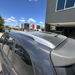 HYUNDAI SANTA FE CM 11/2005-06/2012 LEFT SIDE ROOF RAIL