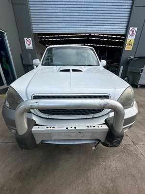 HYUNDAI TERRACAN GRILLE BUMPER GRILLE, HP, 11/03- 03 04 05 06 07 08