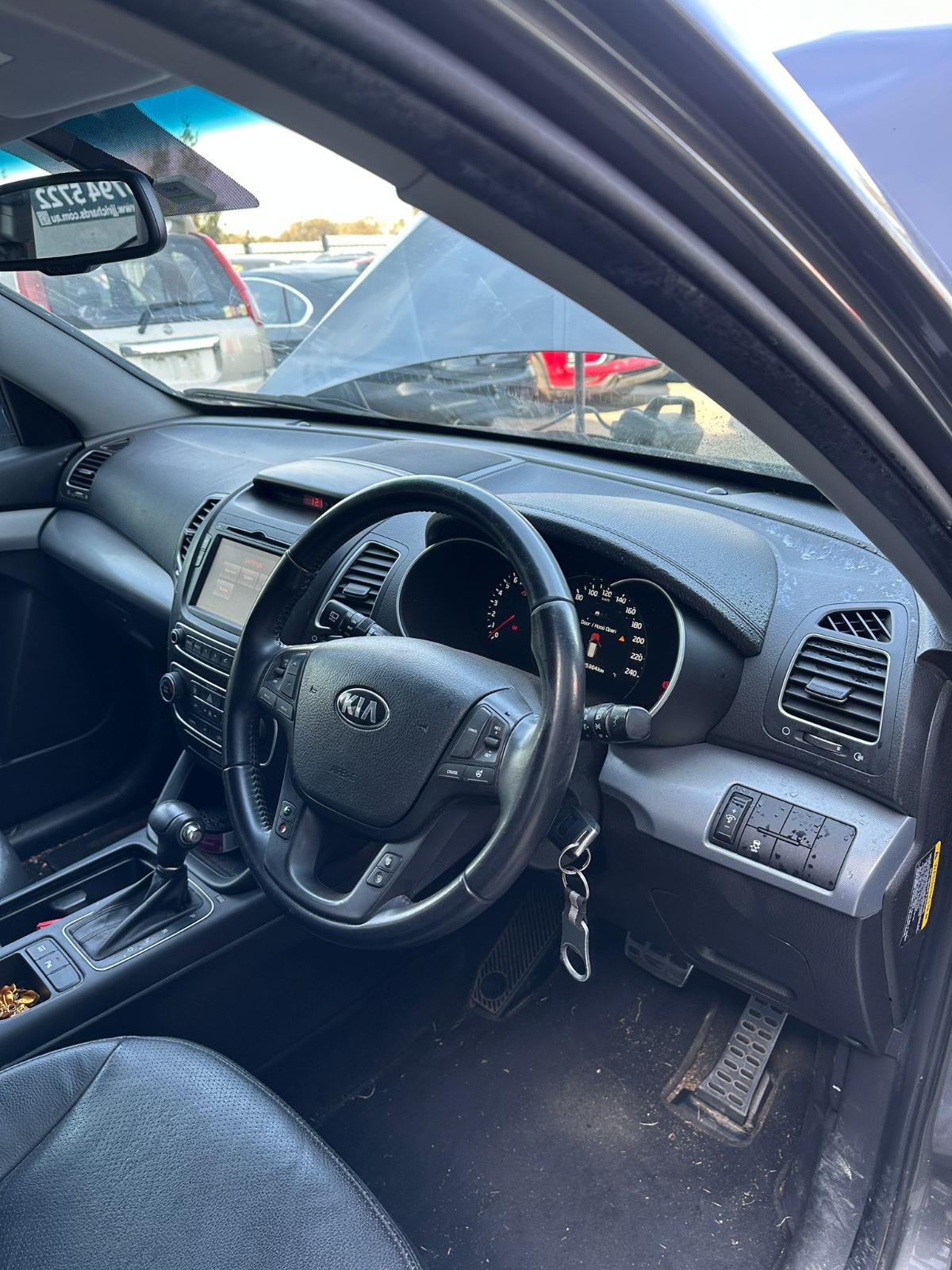 KIA SORENTO XM 10/2009-12/2014 RIGHT FRONT DOOR SHELL - Image 7