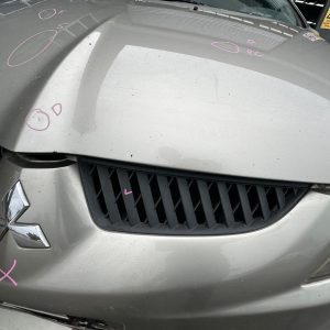 MITSUBISHI GRANDIS BA 04/2004-03/2010 LEFT SIDE GRILLE