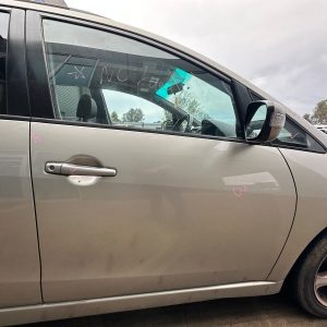 MITSUBISHI GRANDIS BA 06/2004-03/2010 RIGHT FRONT DOOR WINDOW