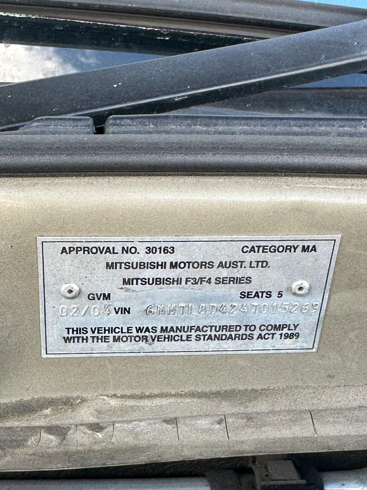 MITSUBISHI MAGNA TL-TW 06/2003-08/2005 RIGHT SIDE SUN VISOR - Image 13