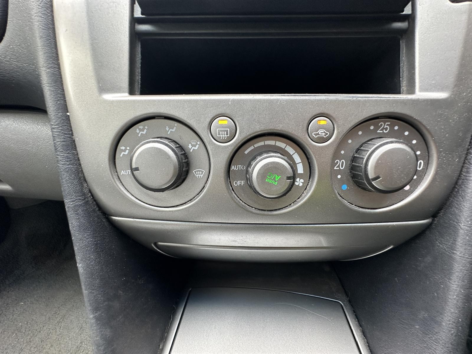 MITSUBISHI MAGNA TL-TW 07/2003-08/2005 HEATER/AC CONTROLS P/N MR930178