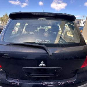 MITSUBISHI OUTLANDER ZF 06/2004-10/2006 TAILGATE SPOILERED TYPE