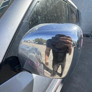 MITSUBISHI PAJERO NM-NP 05/2000-09/2006 LEFT DOOR MIRROR POWER CHROME MR416489