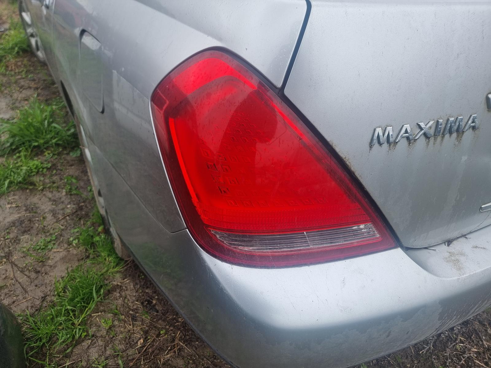 NISSAN MAXIMA J31 02/2002-05/2009 FUEL DOOR / FILLER - Image 8