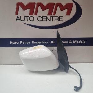 NISSAN NAVARA RIGHT DOOR MIRROR D40, POWER, COLOUR CODED, NON INDICATOR TYPE, 09