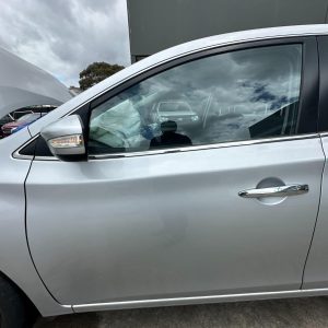 NISSAN PULSAR B17 12/2012-12/2017 LEFT FRONT DOOR WINDOW SEDAN