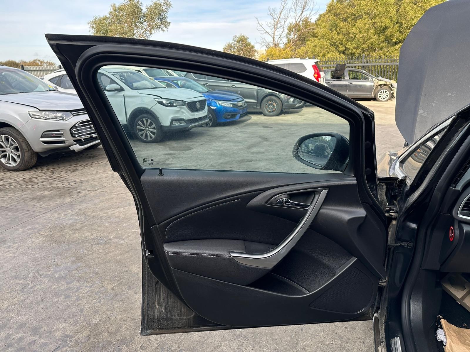 OPEL ASTRA AS 09/2012-08/2013 LEFT FRONT DOOR TRIM SELECT 5DR HATCHBACK