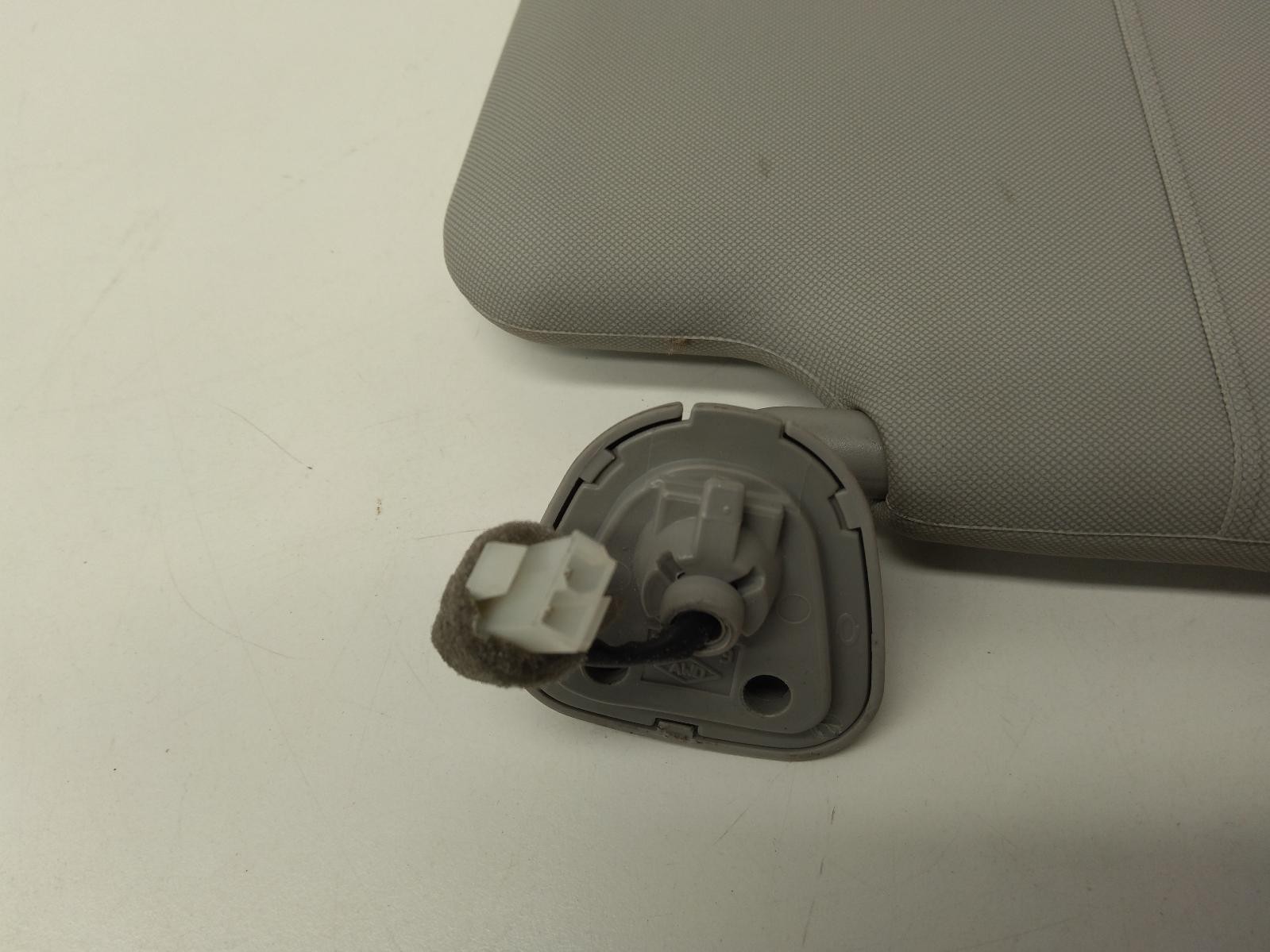RENAULT KALEOS H45 09/2013-04/2016 LEFT SIDE SUN VISOR - Image 5
