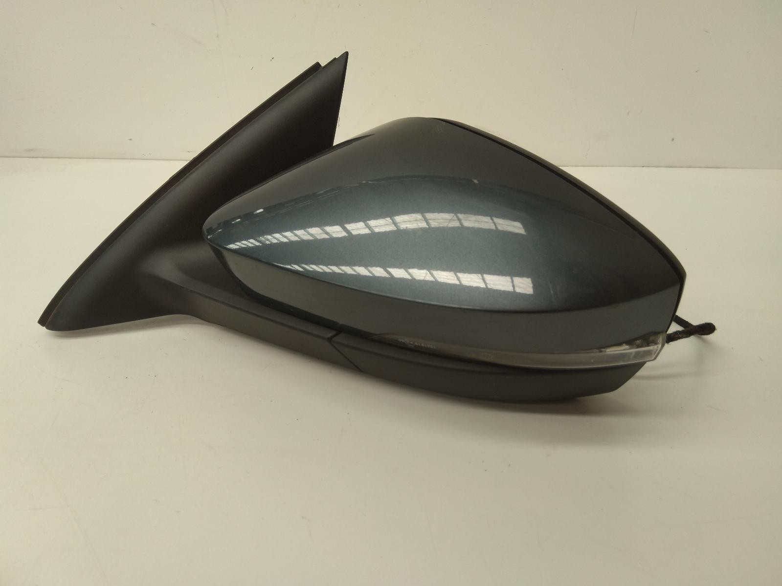 SKODA OCTAVIA NE 09/2013-09/2020 LEFT DOOR MIRROR MANUAL FOLD P/N 5E2857507N