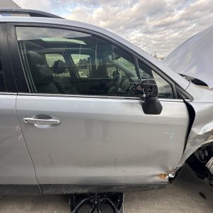 SUBARU FORESTER SJ 12/2012-08/2018 RIGHT FRONT DOOR WINDOW