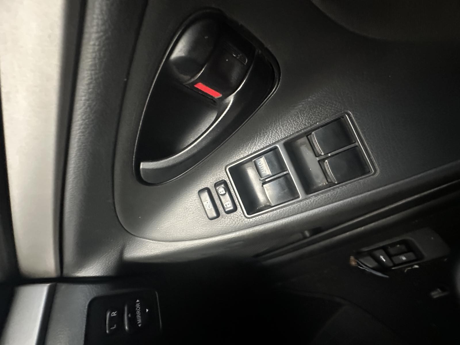 TOYOTA AURION GSV40R 10/2006-03/2012 RIGHT FRONT MASTER SWITCH