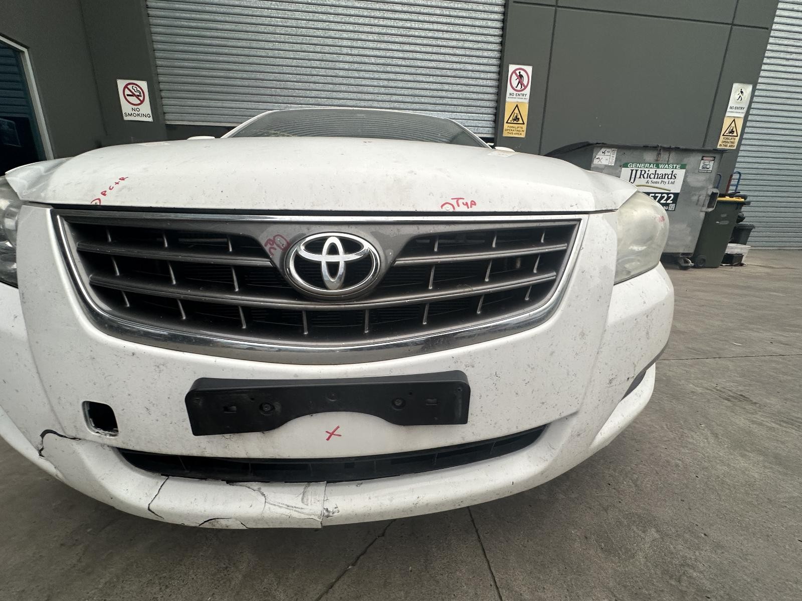 TOYOTA AURION GSV40R 10/2006-08/2009 RADIATOR GRILLE AT-X/TOURING
