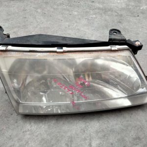 TOYOTA AVALON RIGHT HEADLAMP MCX10R, HELLA LENS# 07-29, 07/00-09/03 00 01 02 03