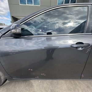 TOYOTA CAMRY ASV50 11/2011-10/2017 LEFT FRONT DOOR WINDOW POWER