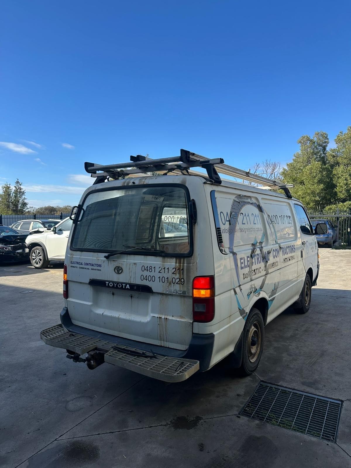 TOYOTA HIACE SBV 10/1995-02/2004 ROOF RACK/BARS - Image 5