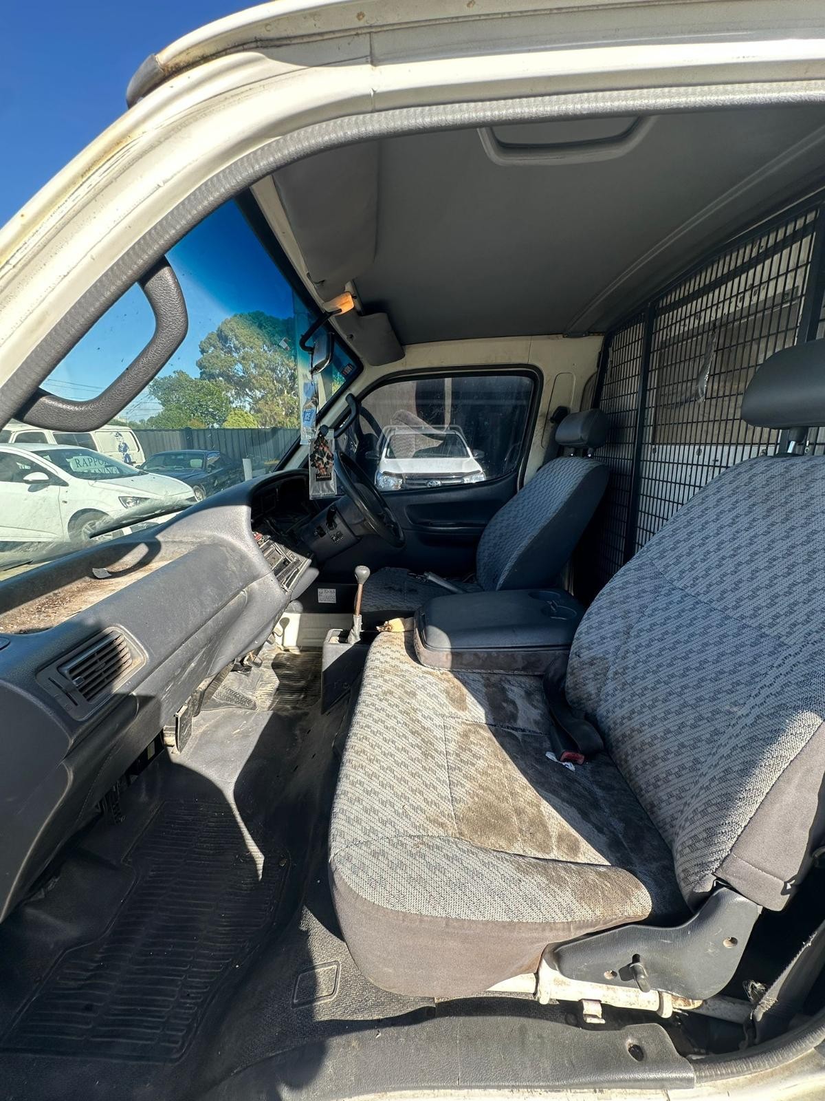 TOYOTA HIACE SBV 10/1995-02/2004 ROOF RACK/BARS - Image 8