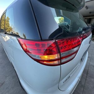 TOYOTA TARAGO 03/2006-12/2008 LEFT SIDE REAR GARNISH TAILGATE LAMP 8159128221