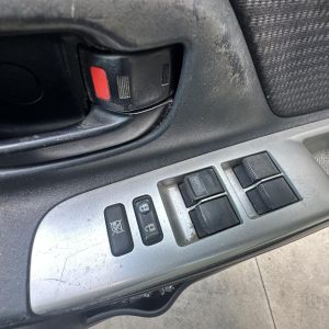 TOYOTA YARIS NCP9-NCP13 10/05-01/20 RIGHT FRONT MASTER SWITCH P/N 8482052430