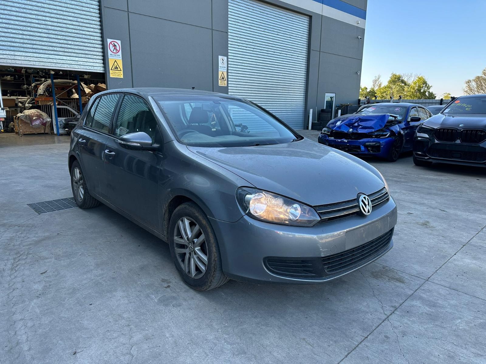 VOLKSWAGEN GOLF GEN 6 10/2008-03/2013 LEFT GUARD HATCHBACK - Image 3