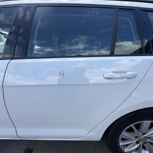 VOLKSWAGEN GOLF GEN 7 11/2012-08/2020 LEFT REAR DOOR WINDOW TINTED WAGON