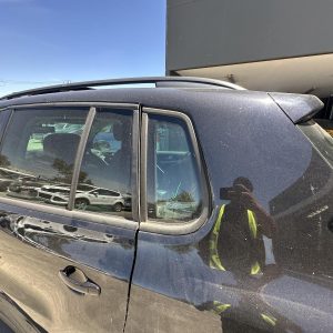 VOLKSWAGEN TIGUAN 5N 05/2008-08/2016 LEFT REAR SIDE GLASS