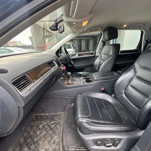 VOLKSWAGEN TOUAREG 7P 12/2010-04/2018 LEFT FRONT SEAT AUTOMATIC BLACK LEATHER