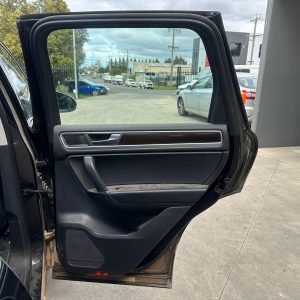 VOLKSWAGEN TOUAREG 7P 12/2010-04/2018 RIGHT REAR INNER DOOR HANDLE