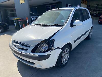 HYUNDAI GETZ TB 10/2005-09/2011 LEFT FRONT SEAT 5DR HATCHBACK - Image 3