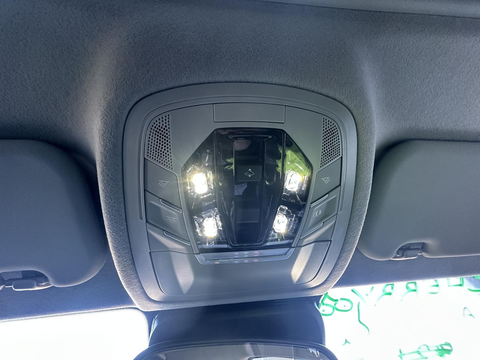 CHERY TIGGO 4 PRO 1ST GEN 06/2024-2025 COURTESY LIGHT