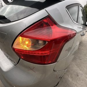 FORD FOCUS LW 05/2011-08/2015 RIGHT TAILLIGHT STANDARD TYPE HATCH BM5Z13404T