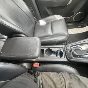 HOLDEN CAPTIVA CG 01/2011-06/2018 CONSOLE LEATHER BLACK