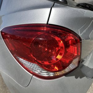 HOLDEN CRUZE JH 03/2011-01/2017 LEFT TAILLIGHT IN BODY HATCH 95365876 95490806