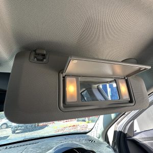 HOLDEN CRUZE JH 03/2011-01/2017 RIGHT SIDE SUN VISOR WITH LIGHT TYPE