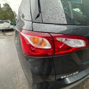 HOLDEN EQUINOX EQ 09/2017-12/2020 LEFT SIDE REAR GARNISH TAILGATE LAMP