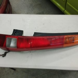 HONDA CRV RIGHT TAILLIGHT RD7, IN BODY, 12/01-10/04 01 02 03 04