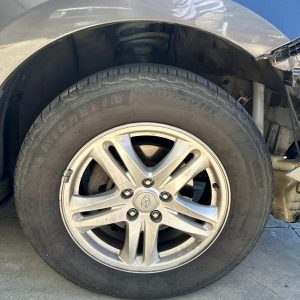 HYUNDAI SANTA FE CM 09/2009-06/2012 RIGHT FRONT WHEEL ALLOY FACTORY 17X7IN